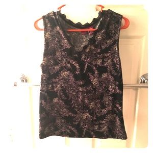 Tank-style floral blouse with lace accents